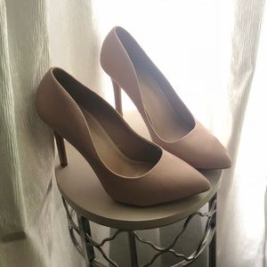 Nude/Pink ABOUND Pumps 💕